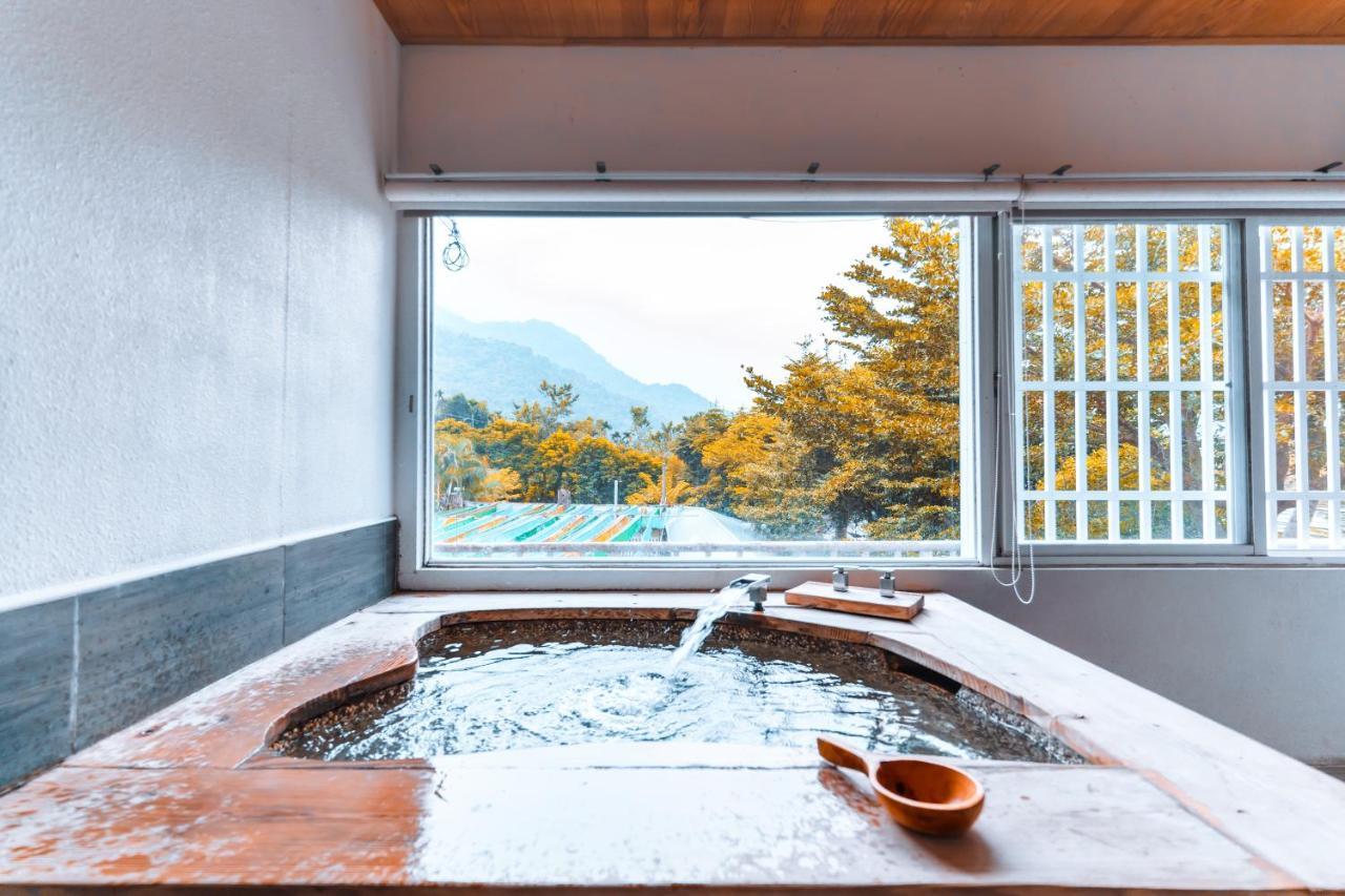 Cdr Hotspring Resort Liugui Extérieur photo