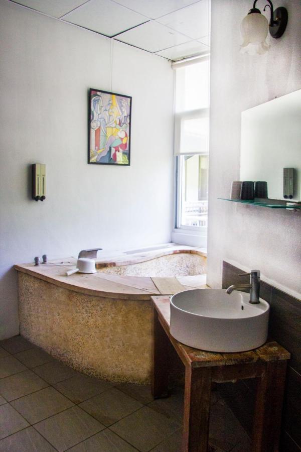 Cdr Hotspring Resort Liugui Extérieur photo