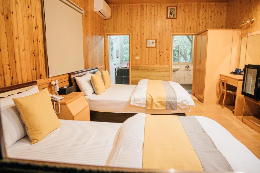 Cdr Hotspring Resort Liugui Extérieur photo
