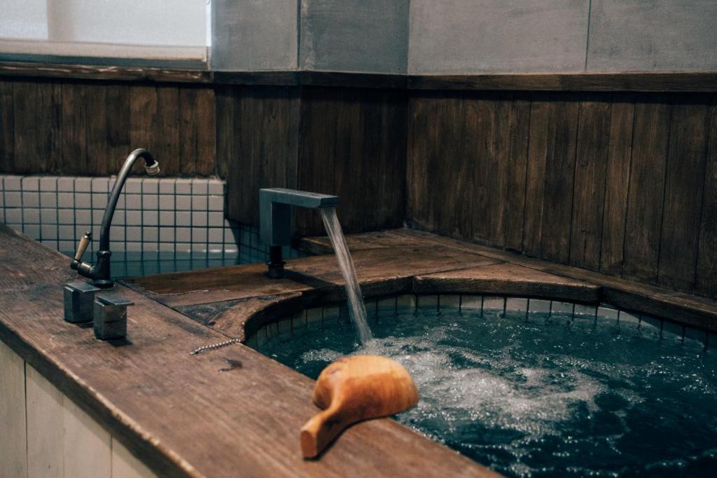 Cdr Hotspring Resort Liugui Extérieur photo